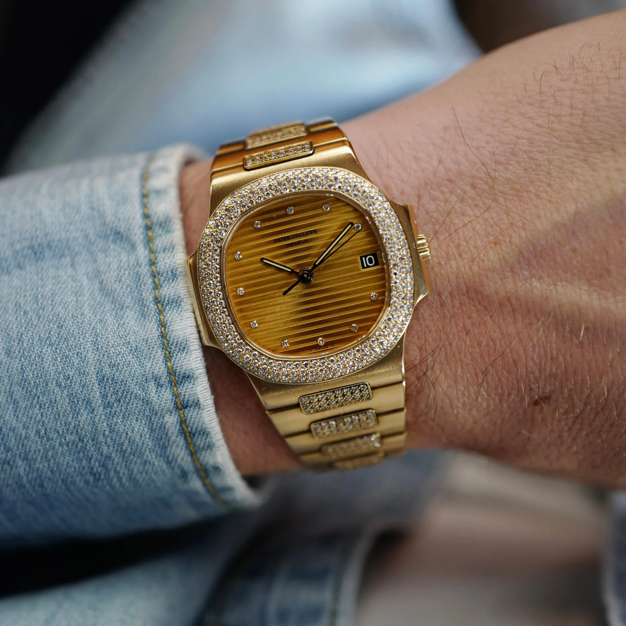 Patek Philippe Yellow Gold Nautilus Ref. 3800/5 with Factory Diamonds